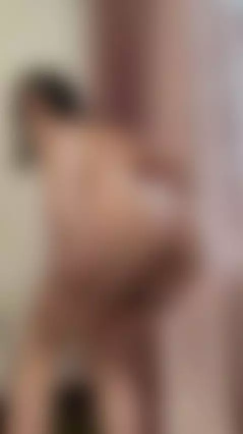 🍆Brunette full lips ready for you 😈 On OF by kristyshaaaa