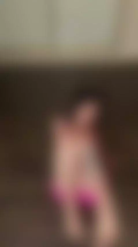 💦Brunette leaking down her thick thighs 🔥 Unlock OF by kristyshaaaa