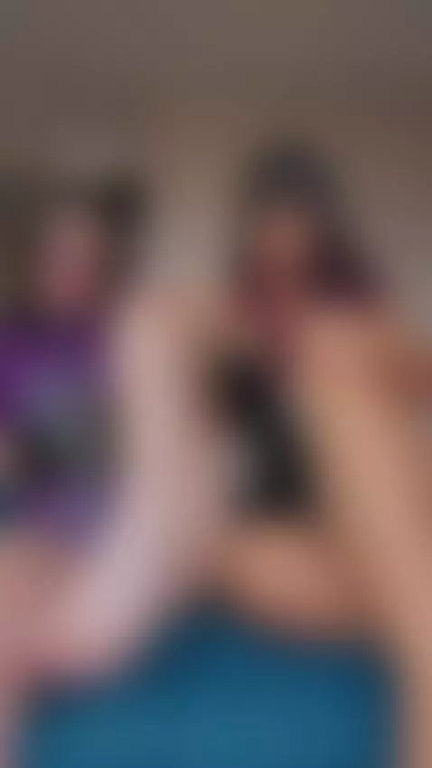 hicimos 3 delicioso videos con La Diosa genesis. escriebme y... by kaos-kaori