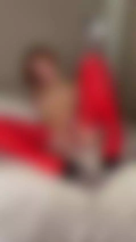 10am and already so wet for you. Drop into OnlyFans by julcypeach
