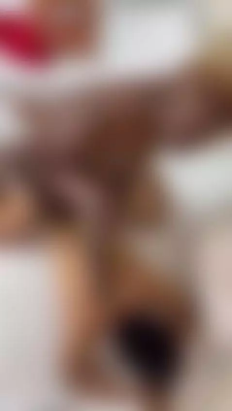 partiendo culo 
video completo en mi only fans by choco23cm