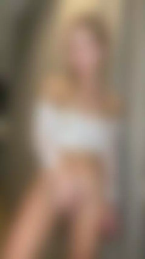 🍒 Young blonde with beautiful pink pussy 😈 by emiweiss