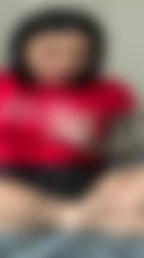💋 Horny brunette with huge cleavage 😏 by katalinamorel