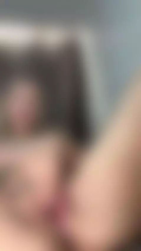 Want a surprise? 🫦 Send "💦" to my OF, link in bio by reyarii