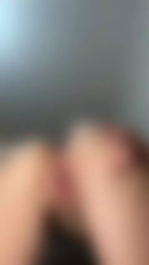 Want a surprise? 🫦 Send "💦" to my OF, link in bio by reyarii