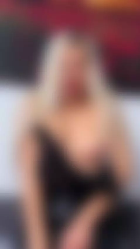 tits finally came out. by kaylablonde
