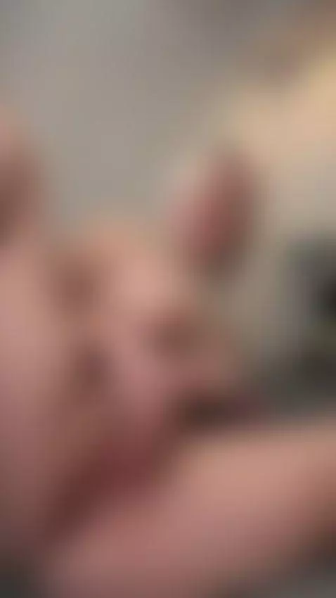 spread wide and fingering my wet pussy at home 🔥 by kaylablonde