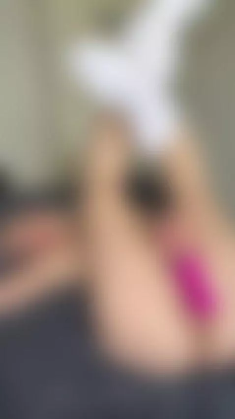 Wanna gift? 🎁 Text me "😈" on OF, link in bio by kaylablonde