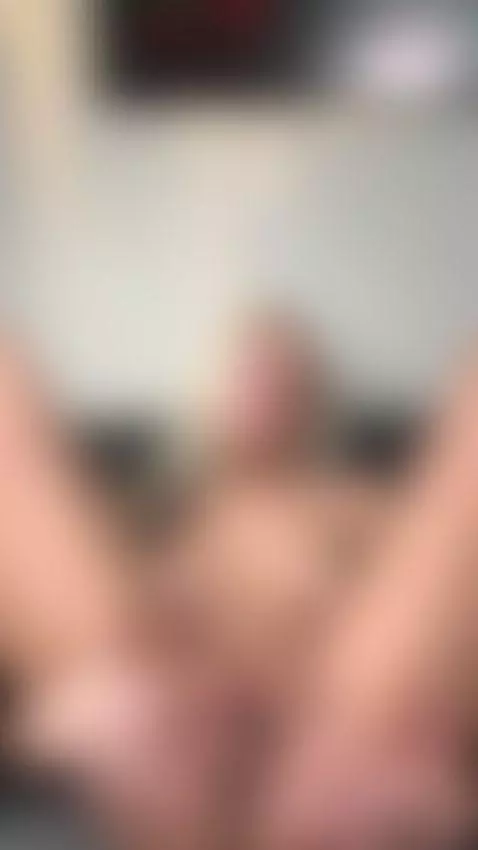 Wanna gift? 🎁 Text me "😈" on OF, link in bio by kaylablonde