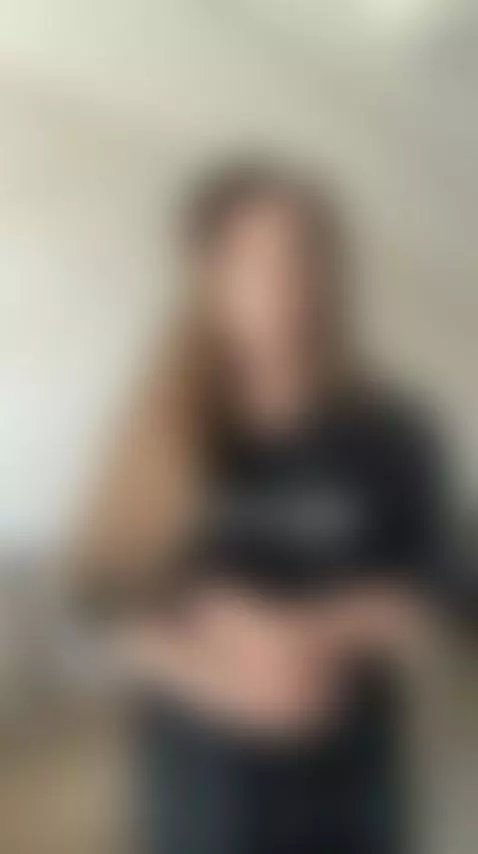 🔥Wet brunette posing like a goddess 💦 See it on OF by roseeeeed