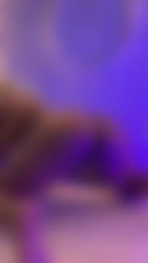 Bouncing my ass for you 🔥 Do you want to see more? I'm onlin... by beautyebony