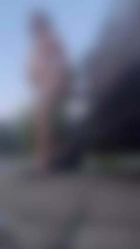 riding my bbc dildo in my driveway by lilchefhorny4567