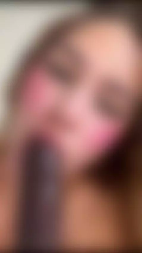 me divierte jugar con tu polla dura🍆💦🔥 by milu-milu
