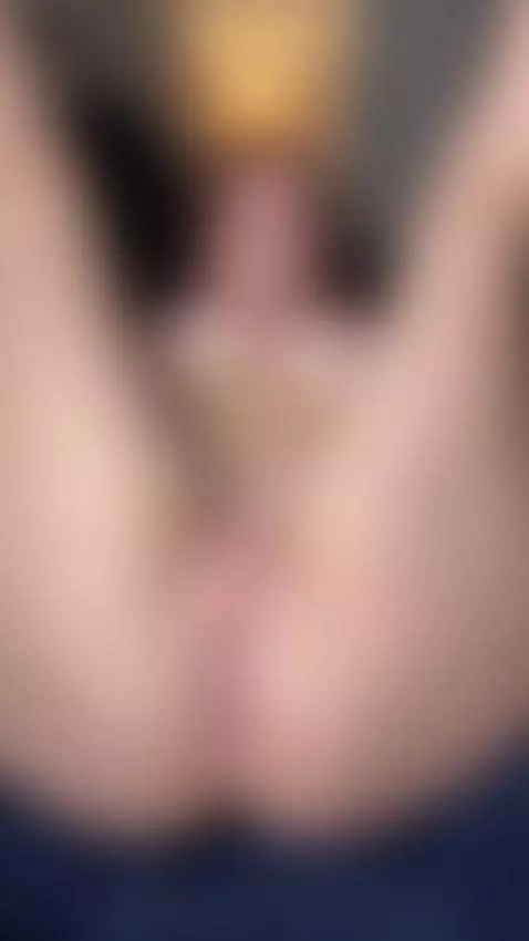 Ass shining, pussy dripping. Full version on OF by scoutkate