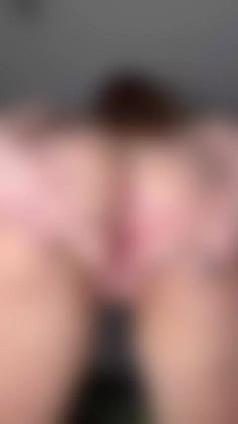 Both hands opening me completely. Come to OnlyFans by scoutkate