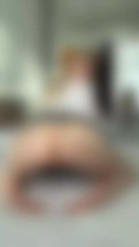 Kitten in white shirt, ass up. On OnlyFans by sasharivers