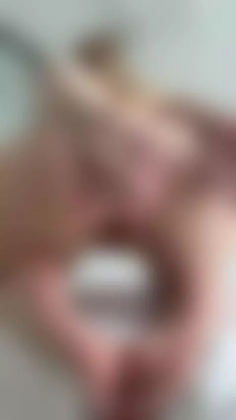 Blonde amateur, spreading it wide. Full video waiting on Onl... by sasharivers