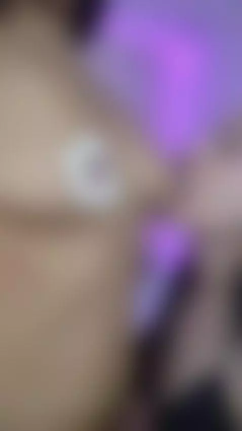 help me suck my gf tits by dakotareese1