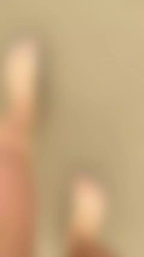 My profile is new on the site; follow me. by jhocydixx
