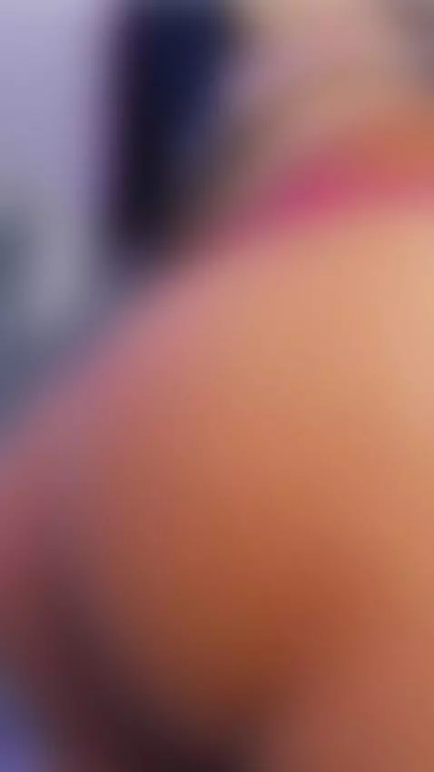🔥 Have you seen who's live? 👀 Come meet me and let me surpri... by izzymoon