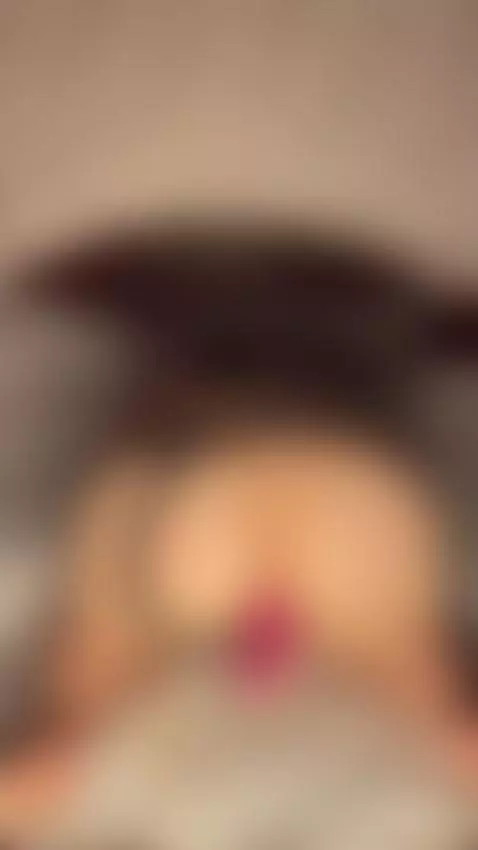 My pussy’s throbbing so hot… oh my God, baby… more on my OF by avablakex
