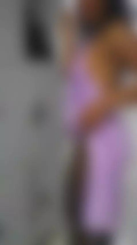https://chaturbate.com/kendal_hot69_/
https://es.stripchat.c... by kendal-hot69