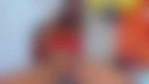 https://chaturbate.com/kendal_hot69_/
https://es.stripchat.c... by kendal-hot69