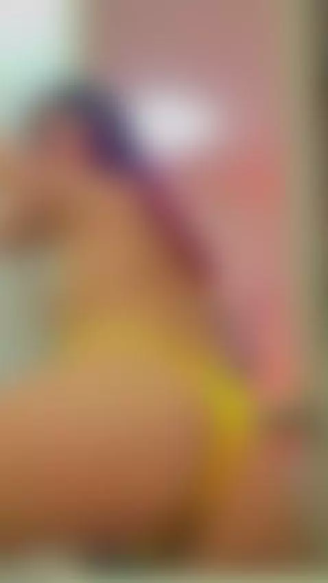 twerking my ass up and down cuz i'm latina by creammycherry