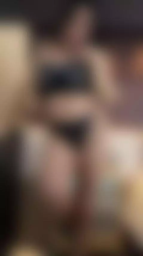 https://stripchat.com/AshlyBella/follow-me
https://pvt.show/... by ashlybella