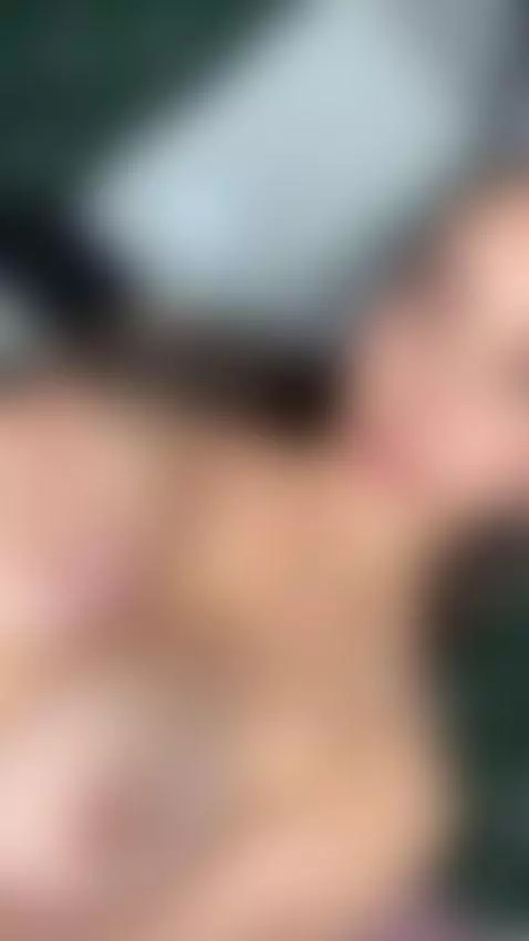 te gustan mis tetas grande y rosaditas... sigueme by miabelmont