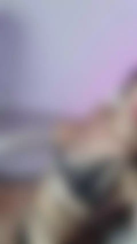 show live - https://www.camsoda.com/es/lia-williams by lia-williams