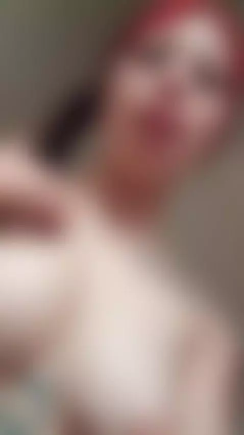 suck my tits by sidneyblaice