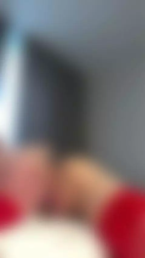 Wet puffy pussy lips & slim feet wait.. Sub OF by sknymilana