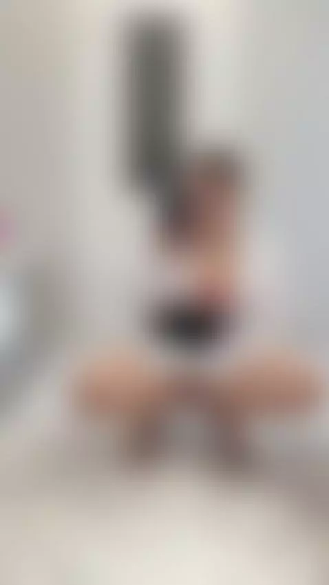 so horny now, rate me please ! by lushellie