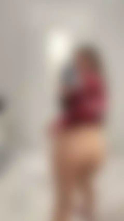 My delicious ass is happy to tease you by lushellie