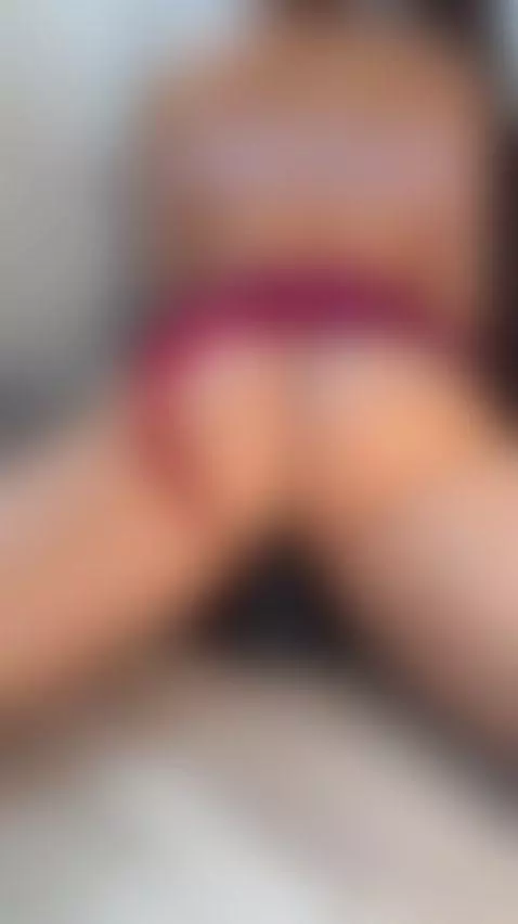 Thick ass spread wide with toy inside 😋 by alinaromass