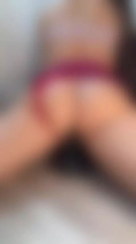 Thick ass grinding on black dildo hard 🍆 by alinaromass