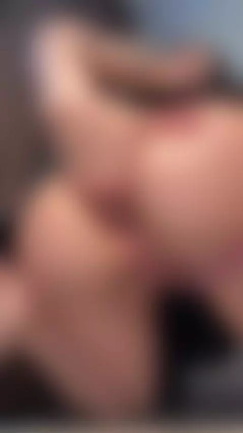 Thick ass spread wide with fingers inside 😳 by alinaromass