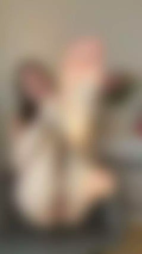 💦Curvy brunette spreading wide and slow 🍑 See OF by miarosellee