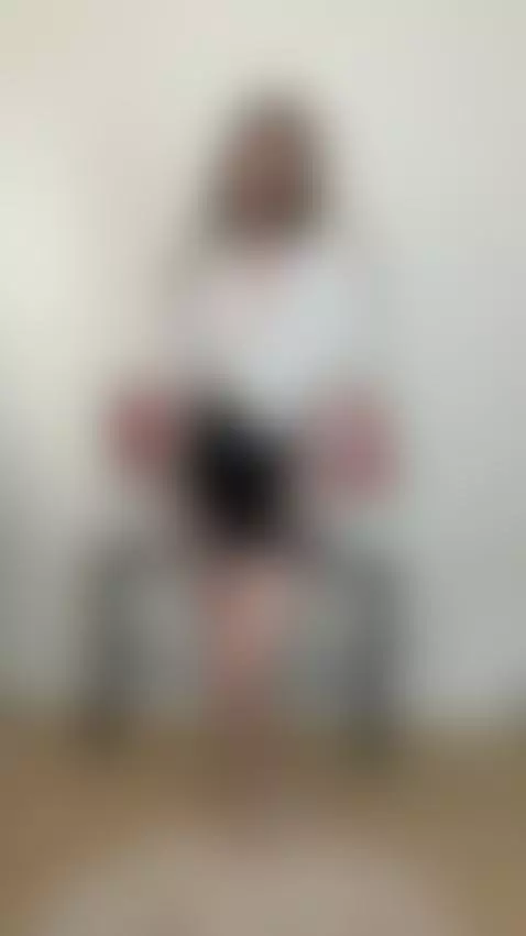 🔥Brunette grinding her thick ass slow 🍑 Unlock OF by miarosellee