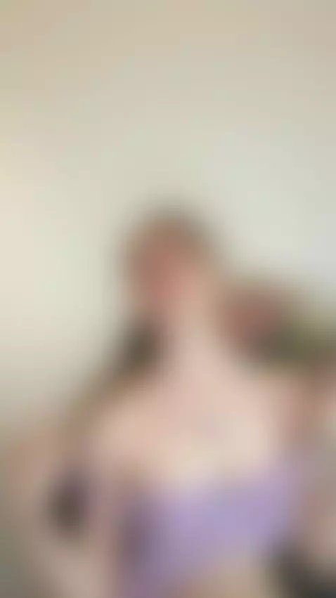 🔥Brunette fingers sliding deeper 💦 Exclusive OF by miarosellee