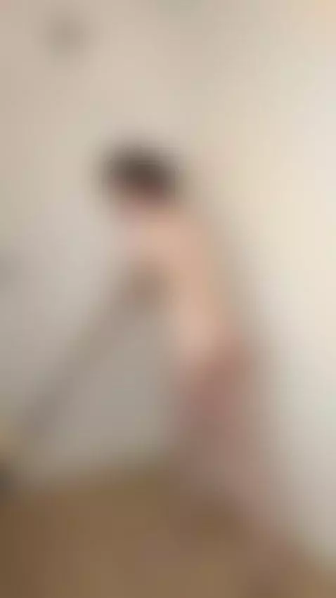 😏Curvy brunette so horny she can’t stop touching her big tit... by miarosellee
