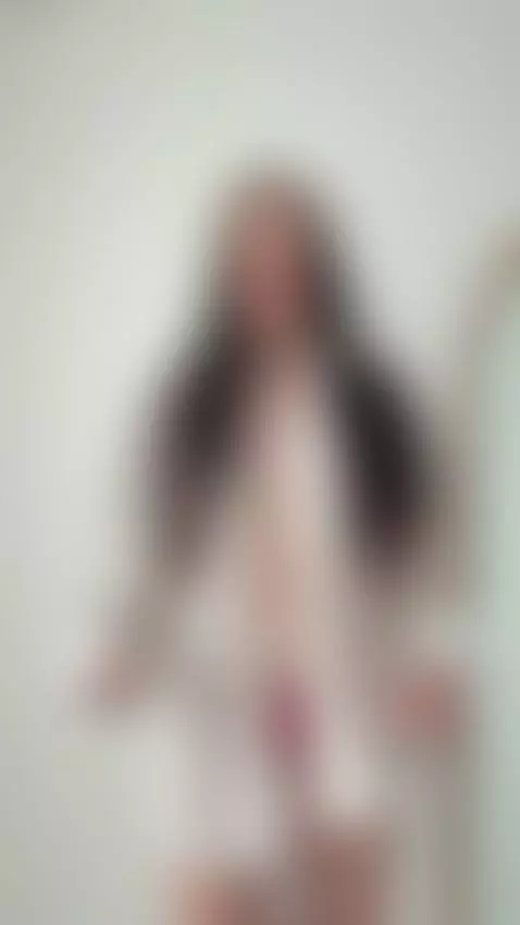 A lonely teen brunette has some very interesting thoughts on... by alicemul
