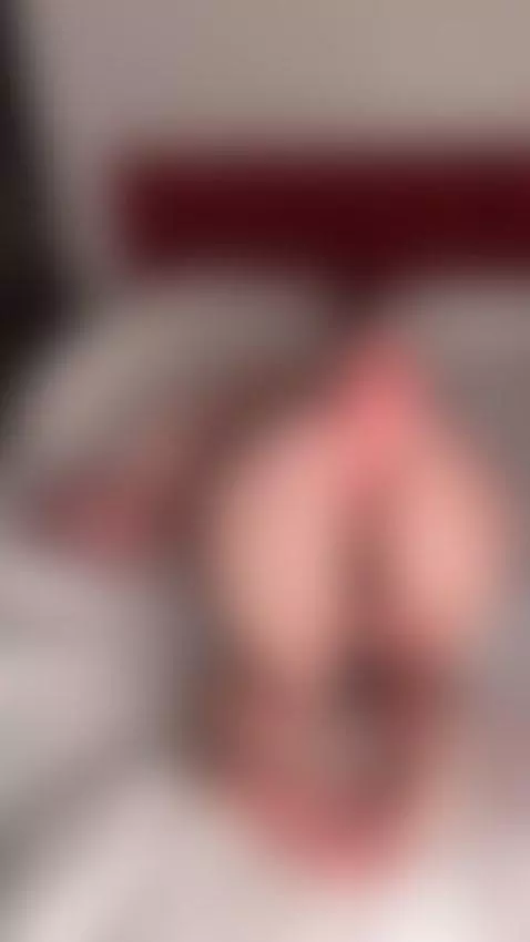 Tempting redhead ass up dildo in pussy. Sub OF by sofiarivers