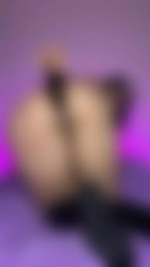Glasses wearing amateur teased by black dildo in anal play by nerdyr