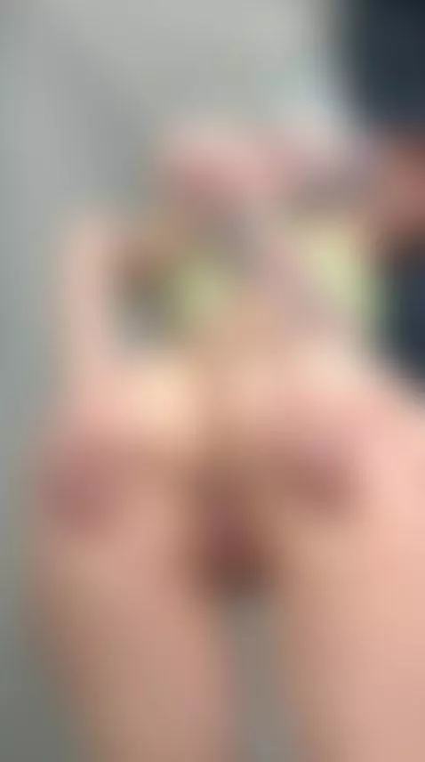 🔞 gorgeous nude round ass pussy eating tight wet pussy 🫦🍑 OF... by lolakhalifaa