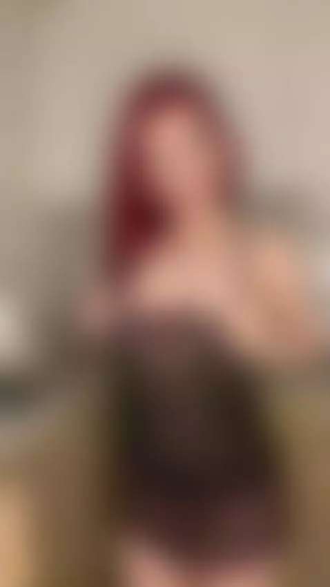 😈Curvy redhead craves your hands on her thick ass 🍆 Join OF by cassynoir