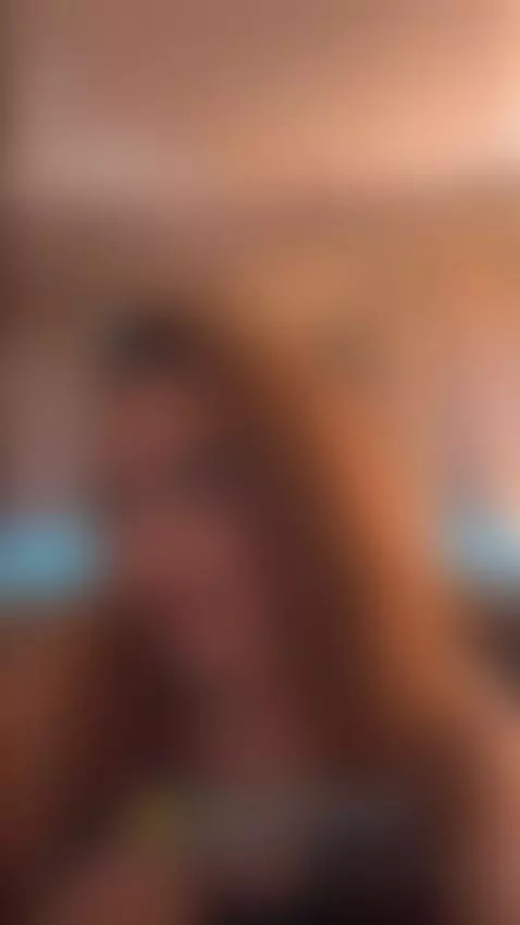 introduction of Veronica Kane
https://www.camsoda.com/?id=ve... by veronicakane