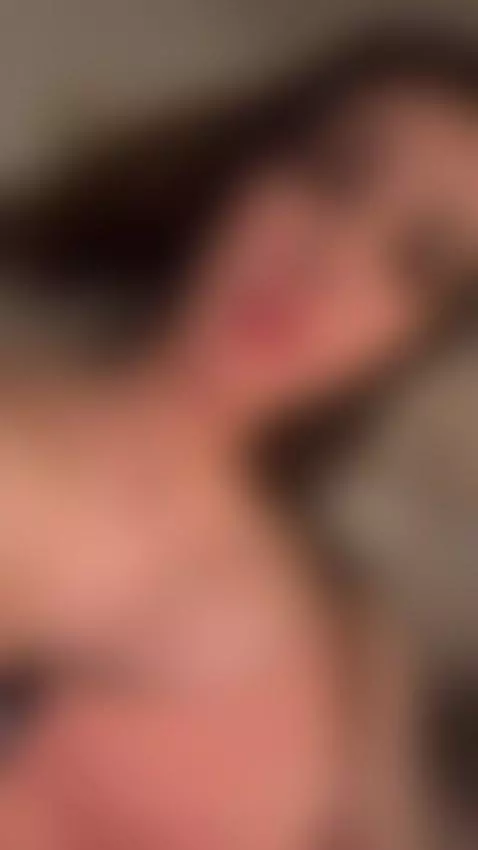 https://onlyfans.com/aliciavialm #girl #lips by aliciavial