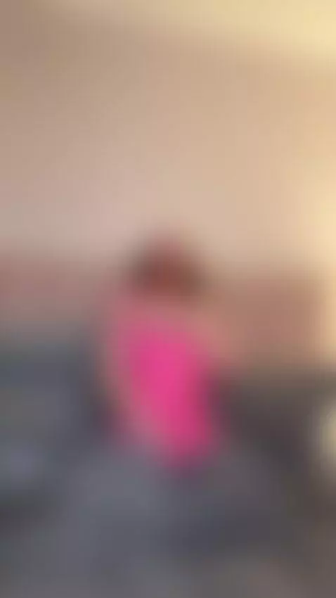 #pink #boobs #Onlyfans 
https://onlyfans.com/aliciavialm by aliciavial